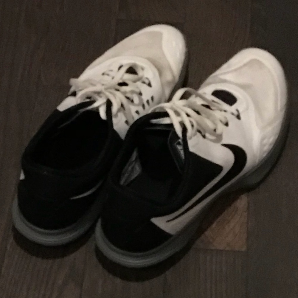 Nike Running Shoes Mens Size 11.5